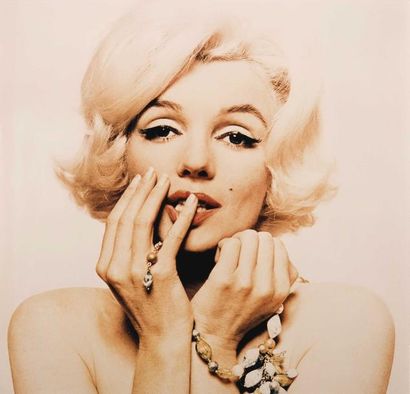 Bert STERN (né en 1929) Marilyn au collier, 1962 Tirage argentique, signé en bas...