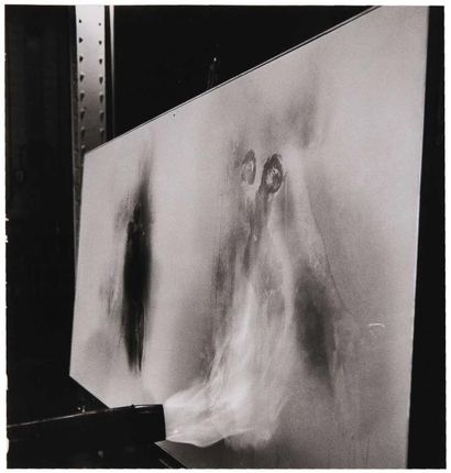 Vera Cardot et Pierre Joly (XX) Yves Klein,1962 Journée de travail avec le feu dans...