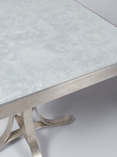 null 
Pair of square pedestal tables in brushed steel, crystallized resin top 




French...