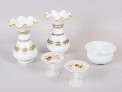 null Lot of white opalines including two baluster vases with serrated neck decorated...