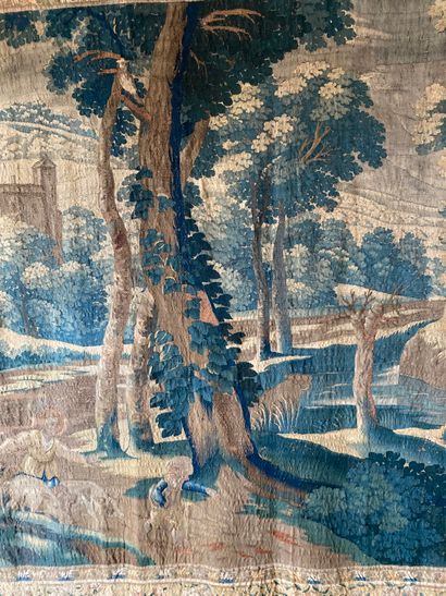 Flandres, XVIIème siècle Flanders, 17th century 

Tapestry of greenery, decorated...
