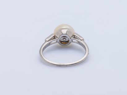 MAUBOUSSIN Paris Platinum ring (950 thousandths) decorated with a button pearl of...