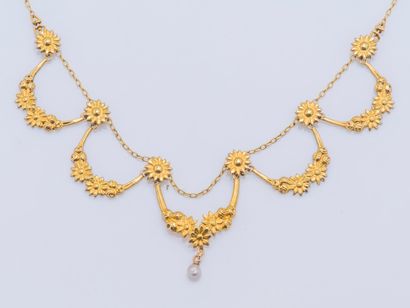 null Necklace collar in yellow gold 18 carats (750 thousandths) with decoration of...