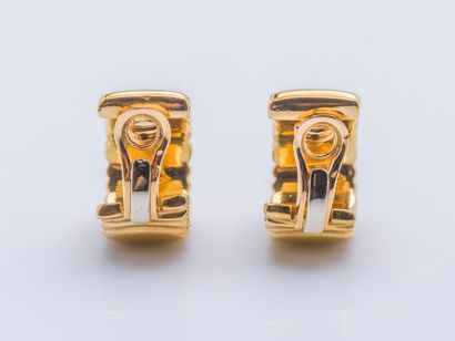 CARTIER 1992 Pair of ear clips from the Baignoire collection in 18K yellow gold (750...