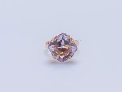 SUPERORO Ring in pink gold 18 carats (750 thousandths) set with a pink quartz cut...