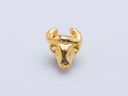 ARTHUS BERTRAND pour Christian LACROIX Pins in the shape of a bull's head in gilded...