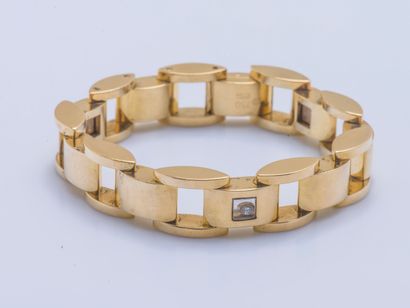 CHOPARD Bracelet Happy Diamond en or 18 carats (750 millièmes) de forme tank à maillons...