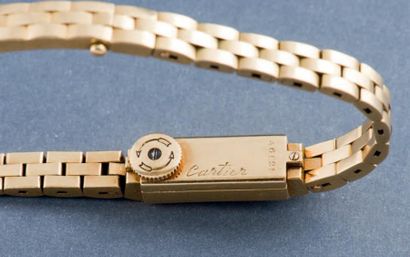 CARTIER (Mouvement Baguette / Or jaune), vers 1935 Bracelet montre style baguette...