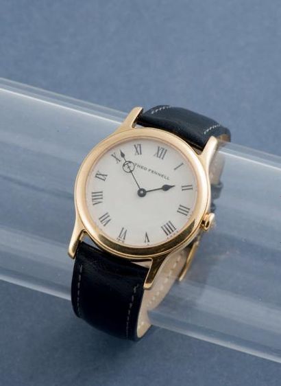 THEO FENNELL (Classique 13 / Or jaune), vers 2000 Une des rares montres produite...