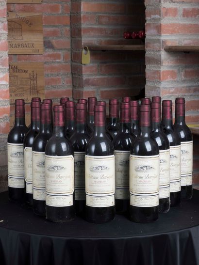 null 23 bouteilles Château Barréjat, Madiran 1994 
Niveau bas goulot 
Etiquettes...