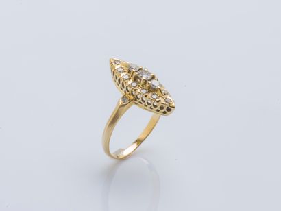 null An 18-karat yellow gold (750 ‰) marquise ring set with brilliant-cut diamonds...