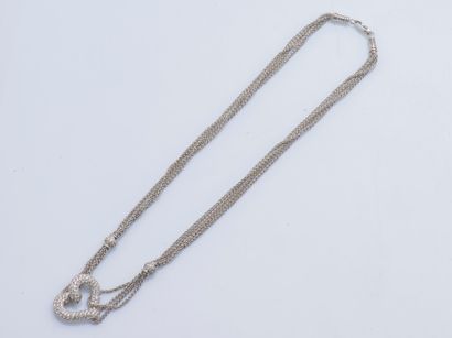 null Necklace choker in 18K white gold (750 ‰) formed of four rows of chainettes...