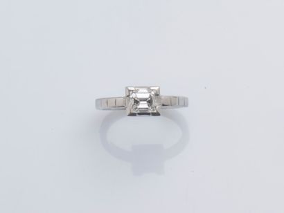 null Ring in 18K white gold (750 thousandths) formed by a transformed Chopard Ice...