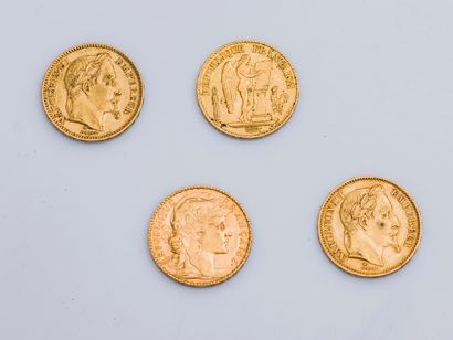 Lot de quatre pièces de 20 francs or Napoléon...