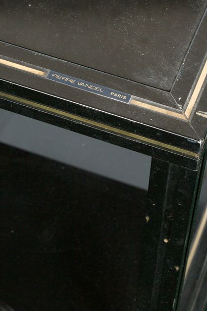 Pierre VANDEL Pierre VANDEL 
Mobile sideboard in black and gold lacquered metal with...