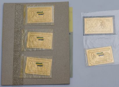 null Lot de deux albums comprenant des timbres des ex colonies avant et après indépendance...