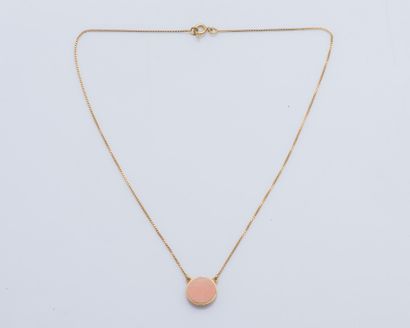 null Necklace in 18K yellow gold (750 ‰) formed by a Venetian link chain and a disc...