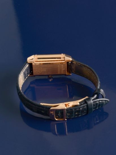 JAEGER-LeCOULTRE Montre de dame modèle Reverso Classic small Duetto en or rose 18...