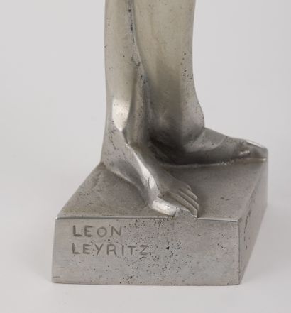 null Léon DE LEYRITZ (1888-1976)
Homme nu 
Epreuve en fonte d'aluminium, signée sur...