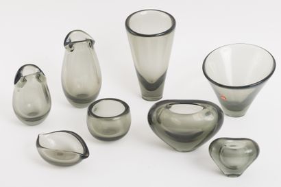 null Per LUTKEN (1916-1998), HOLMEGAARD Danemark 
Lot en verre gris fumé comprenant...