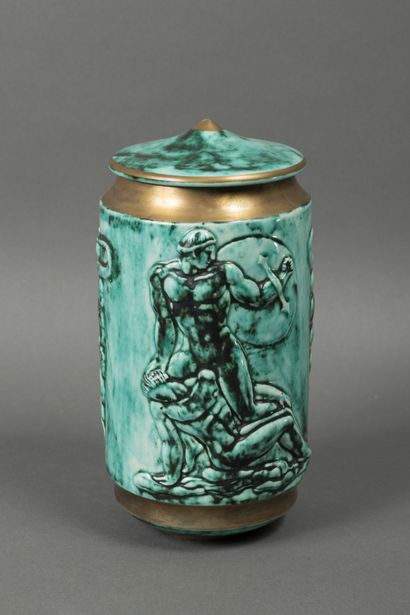 null Jean MAYODON (1893-1967), pour Sèvres
Pot à pharmacie en faïence émaillée turquoise...