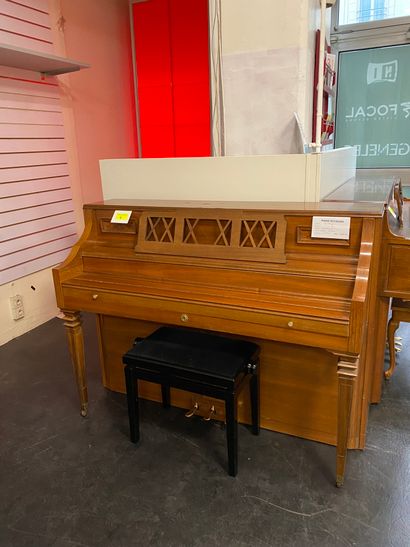 null 1 upright piano secretary RIPPEN 109cm in veneer, sheath feet, serial number...