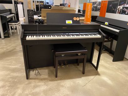 1 piano droit numérique ROLAND HP702 brun...