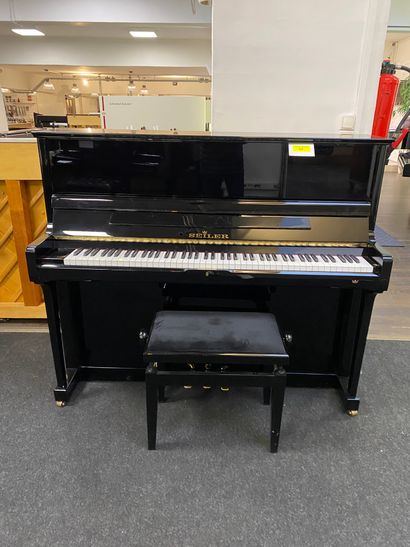 1 piano droit SEILER noir brillant112cm,...