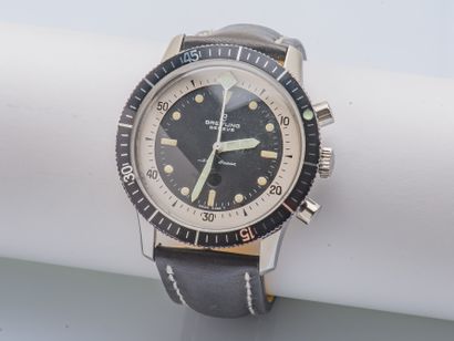 BREITLING de 1967
Chronographe chronostop de plongée réf. : 2005. Lunette crantée...