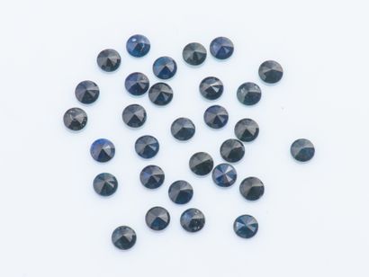 null Lot of 30 round sapphires of about 0.8 carat.
Total weight: 24.7 carats
