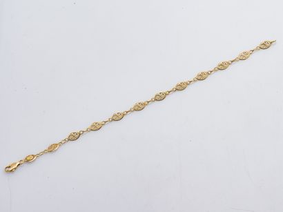 Bracelet en or jaune 18 carats (750 millièmes)...