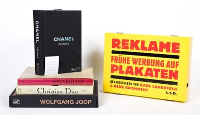 null [Mode] Ensemble de 5 volumes, parfois en allemand.
Wolfgang Joop, Chanel Catwalk...