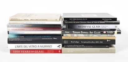 null [Verrerie] Lot de 19 volumes (Lalique, Murano, …)