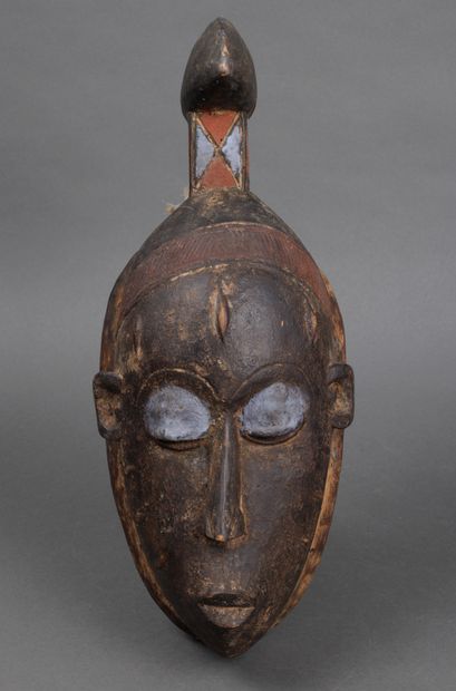Masque Baoulé, Côte d'Ivoire. En bois sculpté...