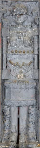 Mirabelle DORS (1913-1991) Personnage féminin dans un sarcophage Assemblage de bois...