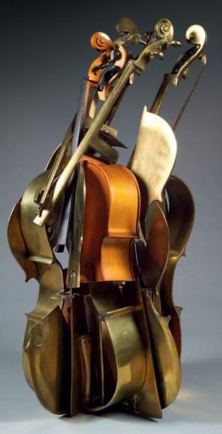 ARMAN, 1928-2005 Violoncelle, 1985 Bronze doré et élément de violoncelle, signé deux...