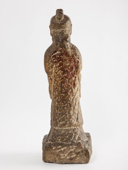 null Chine, XIIe-XIVe siècle
Sujet en grès sculpté représentant un porteur d’offrandes.
H.:...