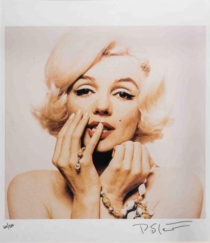 Bert STERN (né en 1929) Marilyn au collier, 1962 Tirage argentique, signé en bas...