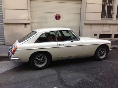 MG B GT
1973

Immatriculation : CC064EZ
Chassis : GHD5331285G
Old english white
restaurée
Conduite...