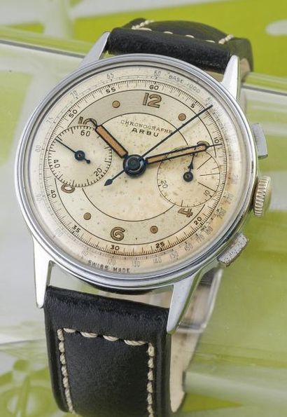 ARBU (CHRONOGRAPHE COMPAX), vers 1950 Chronographe de pilote en acier à fond clippé...