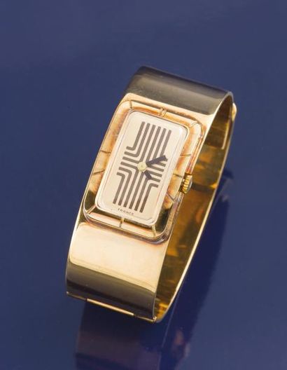 LANVIN (BRACELET DE FORCE MONTRE RECTANGLE / PLAQUÉ OR N° 759769), vers 1975 Rare...