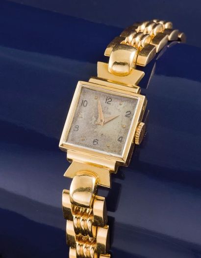 OMEGA (LINGOT LADY - OR JAUNE N° 10638138), vers 1950 Élégante montre de dame à bracelet...