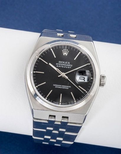 ROLEX (DATEJUST OYSTERQUARTZ - BLACK RÉF. 17014), vers2003 Montre sport à calibre...