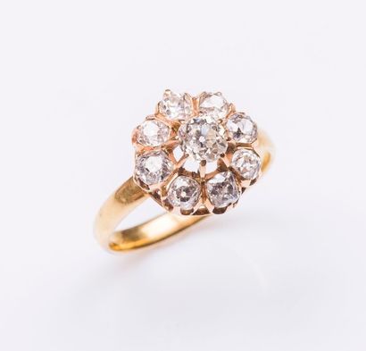 null Bague fleur en or jaune 18 carats (750 millièmes) sertie de diamants de taille...