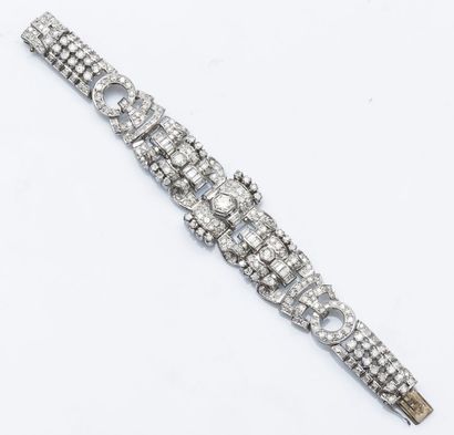 null Bracelet ruban articulé en or gris 18 carats (750 millièmes) composé de motifs...
