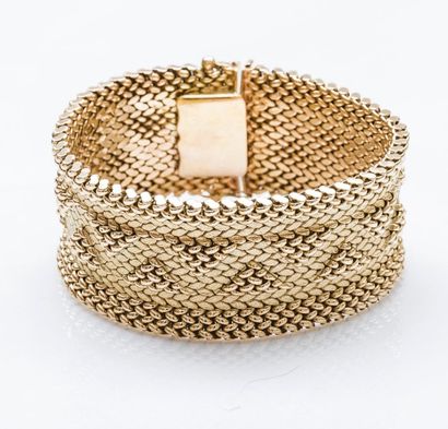 null Bracelet ruban souple en or jaune 18 carats (750 millièmes) à l'imitation d'un...