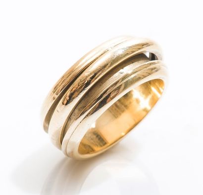 PIAGET Alliance possession en or jaune 18 carats (750 millièmes) ornée d’un anneau...