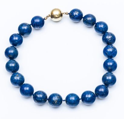 null Collier de boules de lapis lazuli choker, fermoir boule en or 14 carats (585...