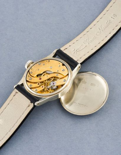null PATEK PHILIPPE (Calatrava big crown - Or gris n° 294.191), vers 1933
Rare montre...