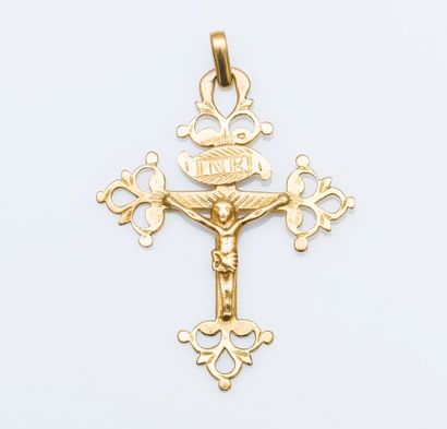 null Pendentif en or jaune 18 carats (750 millièmes), représentant le christ en croix.

Hauteur:...